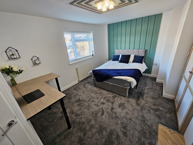 💥❗BRAND NEW❗En-Suited room in Town Centre💥❗ Main Photo