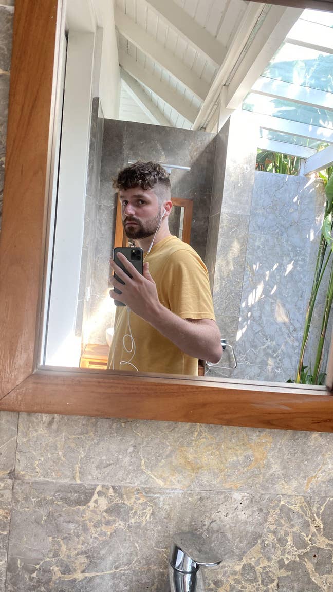 Exchange student looking for accomodation Main Photo