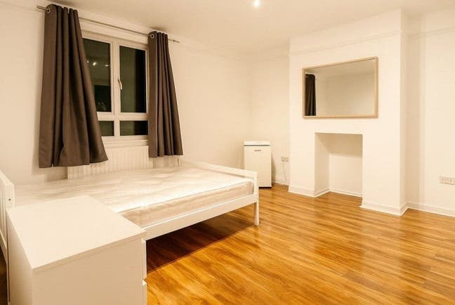 Master & Double Room Near Hammersmith Station - 6C Main Photo