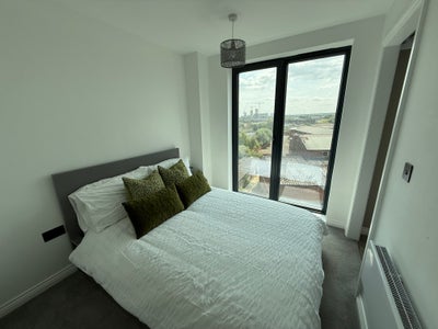 5* City Centre Aparthotel- Leeds Main Photo