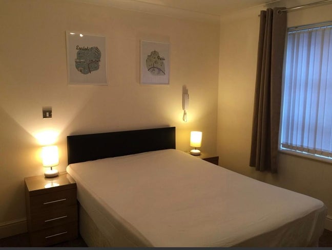 Full 2BHK Flat Near City Centre Main Photo