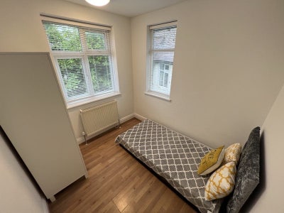 Box Room in Hendon near Middlesex University  Main Photo