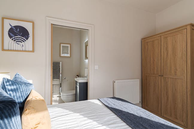 CB1 | Luxury Ensuites in Beautiful Victorian Villa Main Photo