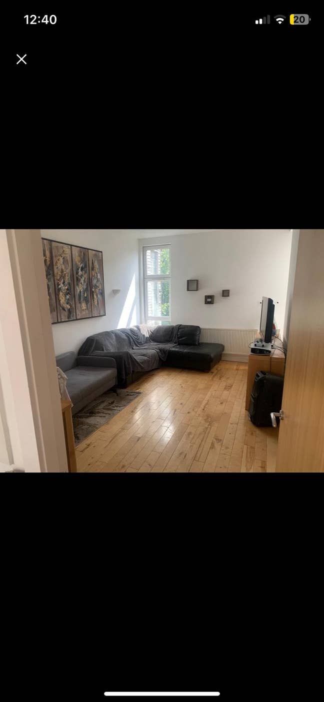 Spacious Double Bedroom + Parking  Main Photo