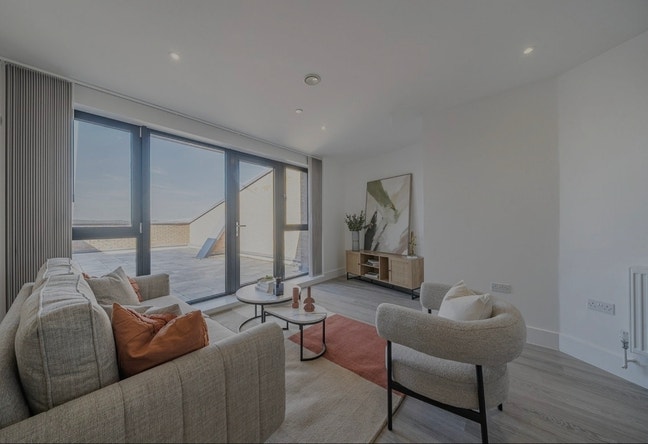 2 bedroom, Pioneer Wharf, Waterfront  Main Photo