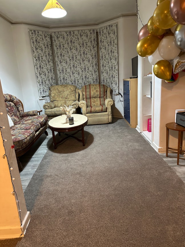 Single room in a beautiful house Main Photo