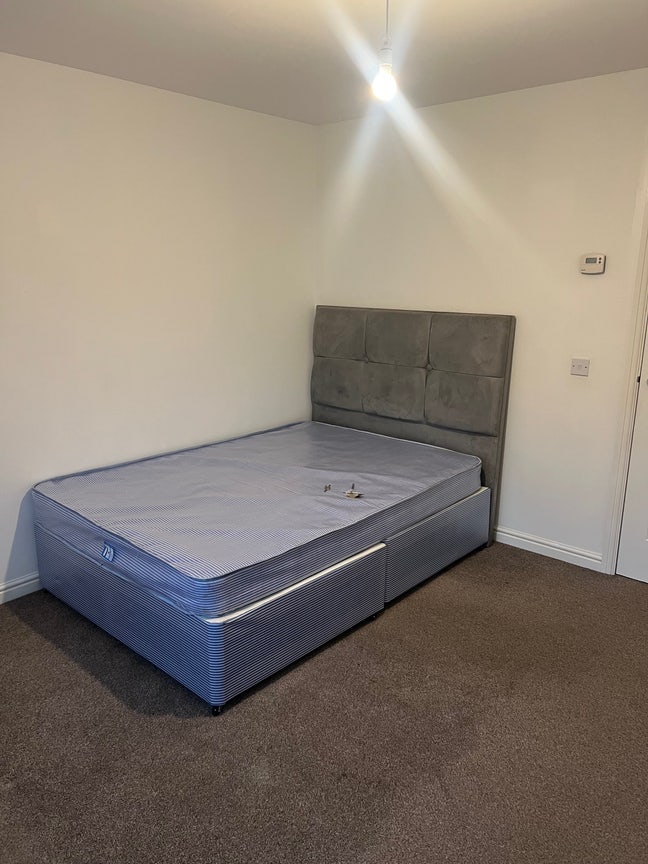 2 bed flat  Main Photo