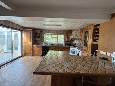 Huge double room in a professional house  Main Photo