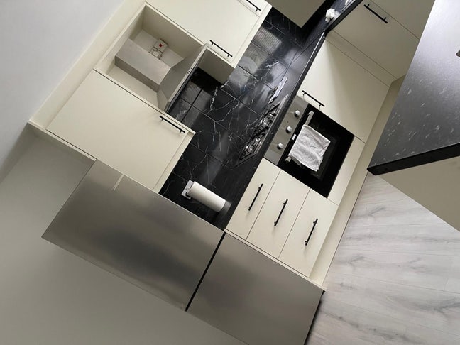 Room Available  Main Photo