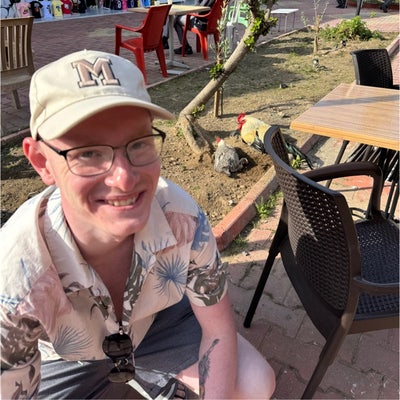 Professional looking to start new flat share! Main Photo