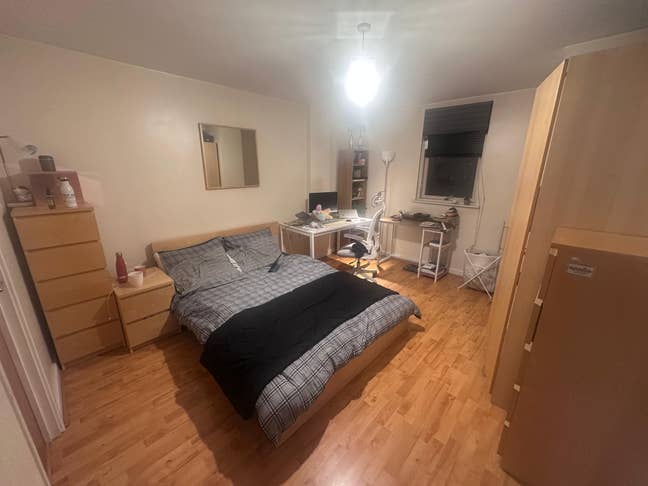 Modern Ensuite Double Bedroom in Leeds City Centre Main Photo