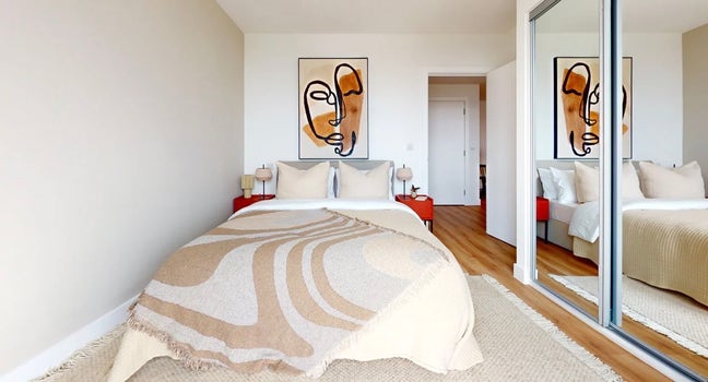 A double bed en-suite room in Croydon.  Main Photo