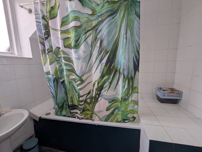 Master bedroom available  Main Photo