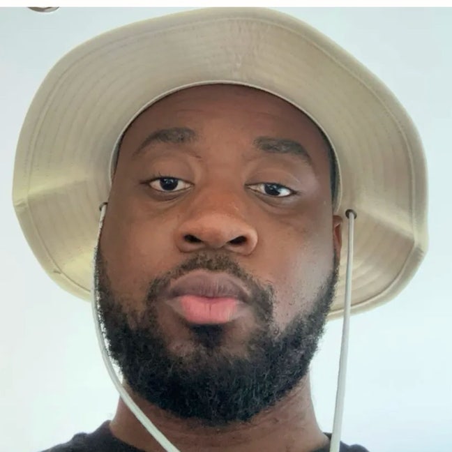 Looking for a place  Main Photo