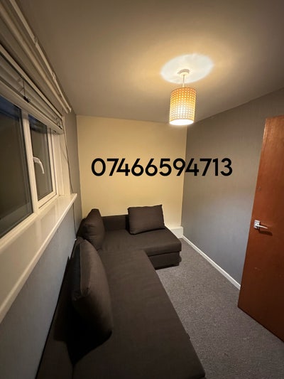 2bhk  entire house is available  Main Photo