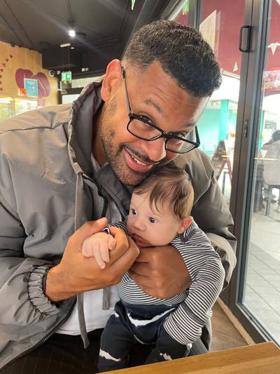 Professional male seeks a double room or en-suite Main Photo