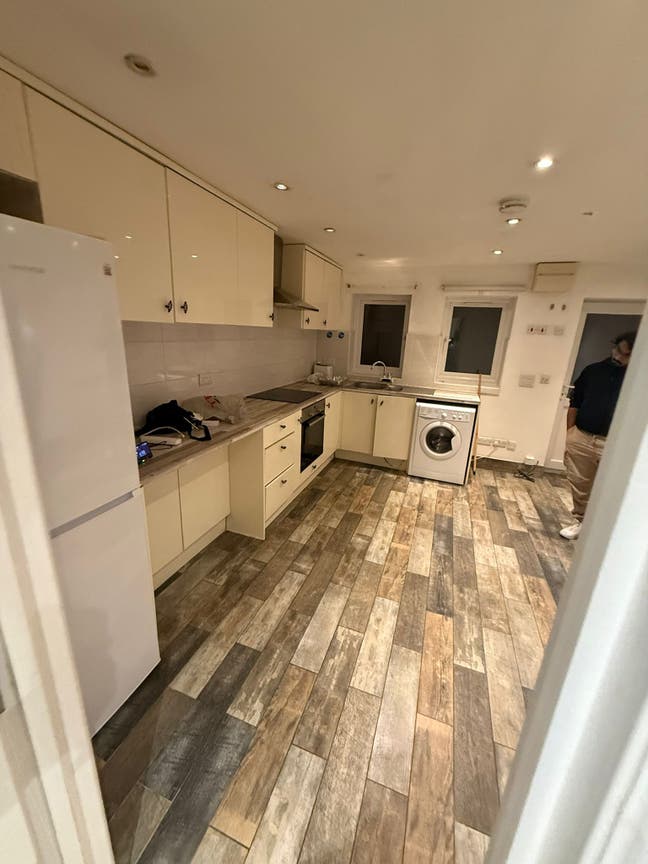 Large Studio Room – Tooting (SW17) – Bills Incl. Main Photo