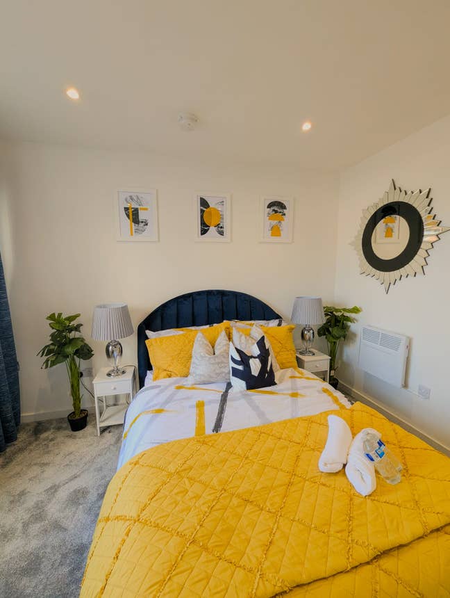 Ysquaredstudio  Main Photo