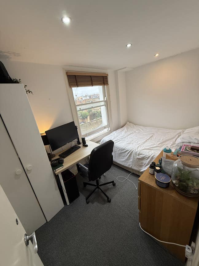 Bright Double Room with Ensuite – Northcote Road Main Photo