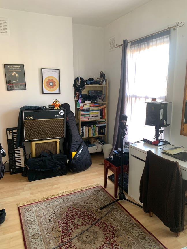 Charming Room in Friendly Kensal Rise Share Main Photo