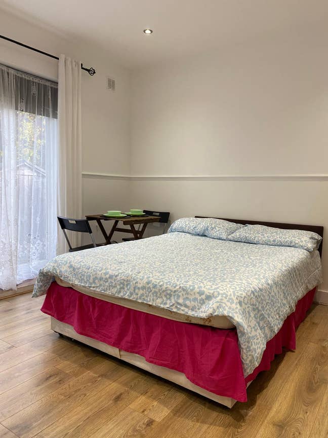 Robinson Davies is pleased to offer this studio  Main Photo