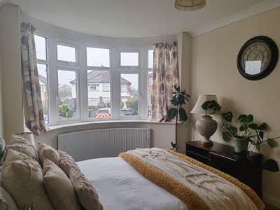 Double bedroom in Longbridge  Main Photo