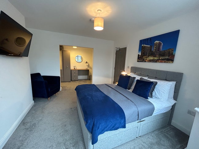 Beautiful Professional House Share Main Photo