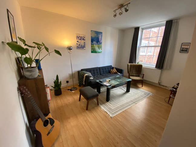 Spacious room in Homerton Main Photo