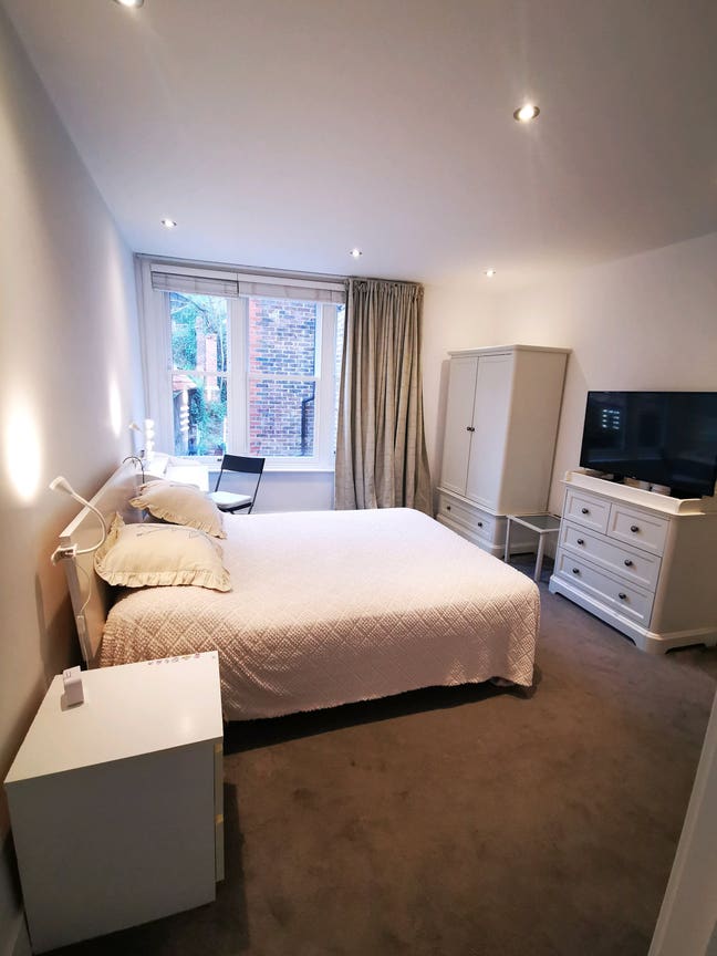 Ensuit large double room  Main Photo