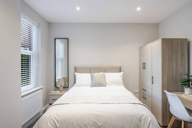 🏡Recently Refurbished Luxury Ensuite Room Main Photo