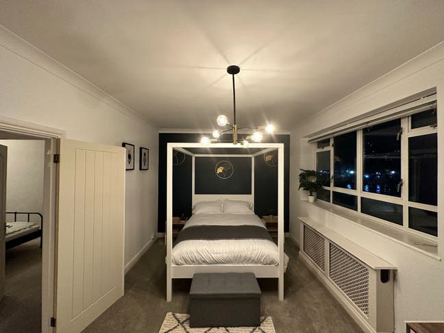 Bright Room with Balcony at Pimlico - &pound;1400 Main Photo