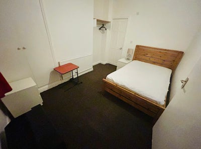 Double Room , En-suite  and single room  Main Photo