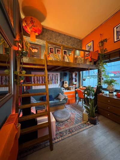 Large Double Room in Warm and Sociable Warehouse  Main Photo