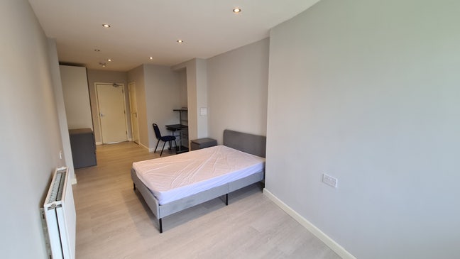 ✨ Modern Ensuite Room Bills Included Hoddesdon ✨ Main Photo