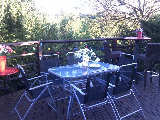 UWE Students looking for comfort and convenience. Main Photo