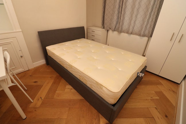 Beautiful new room in Zone 1 - Victoria SW1  Main Photo