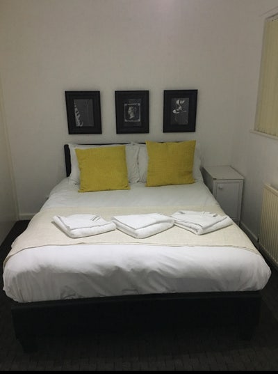 Large double - co living house  Main Photo