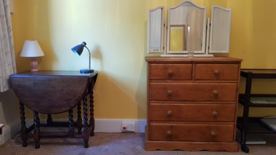 Cozy Room in Beautiful Broomhall Stone House Main Photo