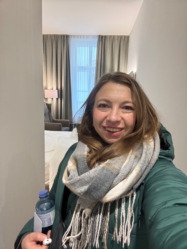 Professional seeking double room  Main Photo