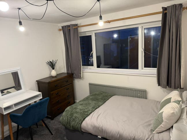 Double ensuite| All bills inc | In Town Centre  Main Photo