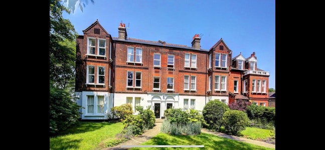 Large double room available in  Main Photo