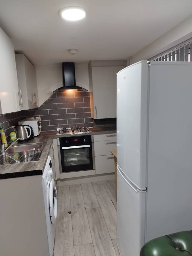 Exceptional Studio for Rent in Rusholme bills inc. Main Photo