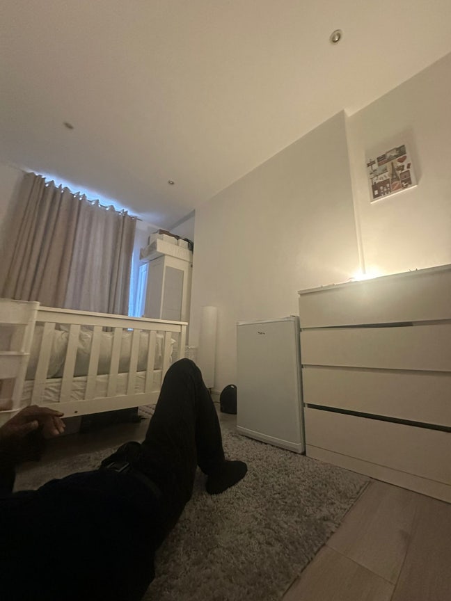 Furnished Room in Lewisham - Roommate needed Main Photo