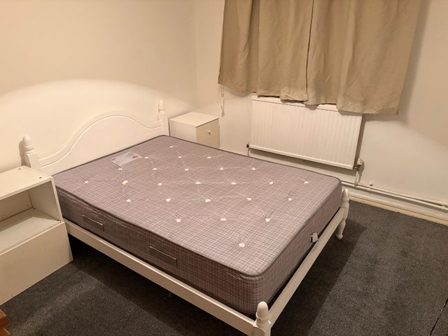 Newly Refurbished Double Room For Rent Main Photo