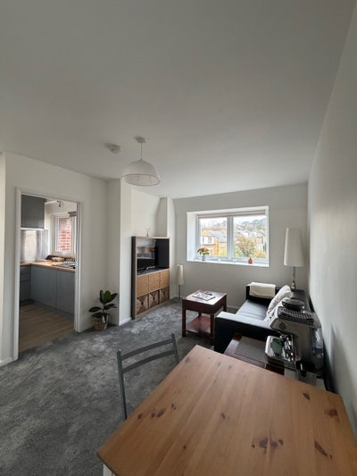 Modern Studio in Wimbledon - Short let for 6 weeks Main Photo