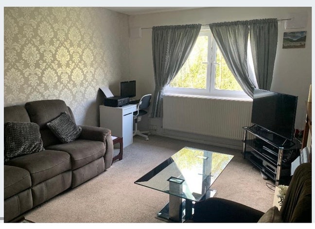 Room in Shared Flat near Manchester Airport  Main Photo