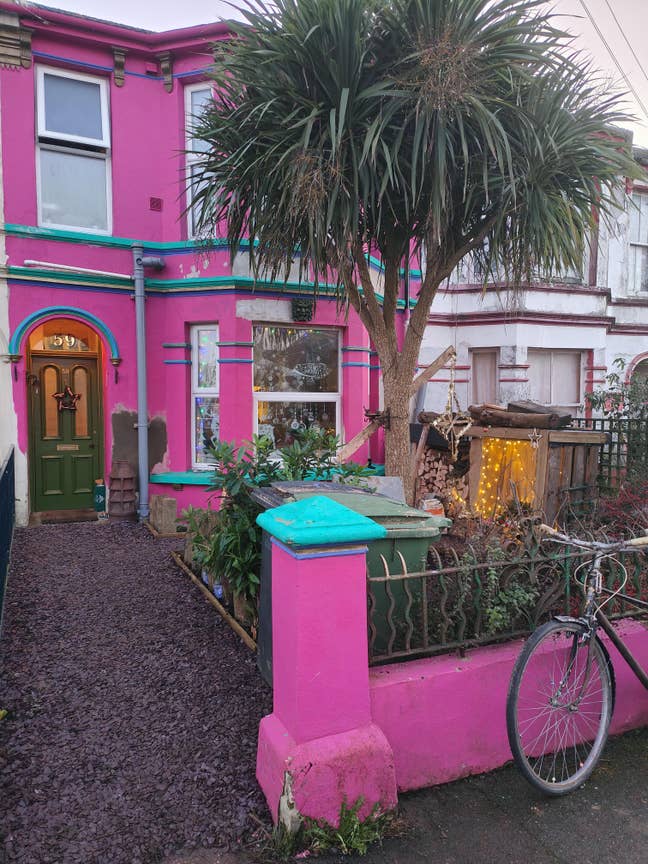 Room available in lovely Victorian house   Main Photo