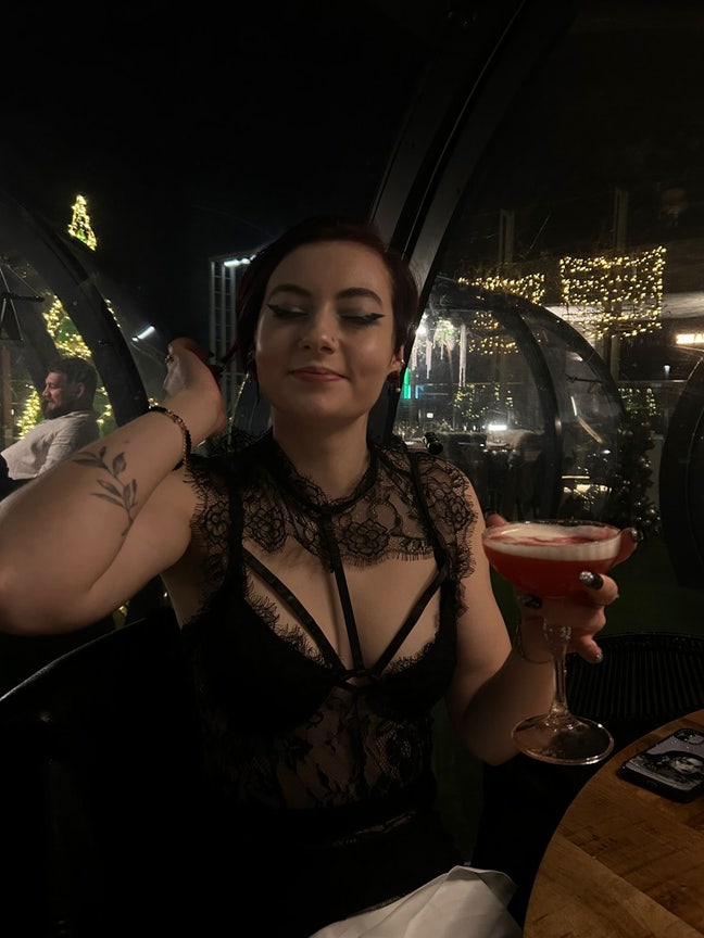 23 year old moving in Woolwich  Main Photo