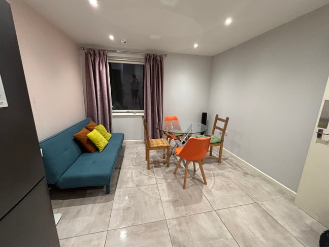 Canary Wharf Ensuite(E14) Main Photo