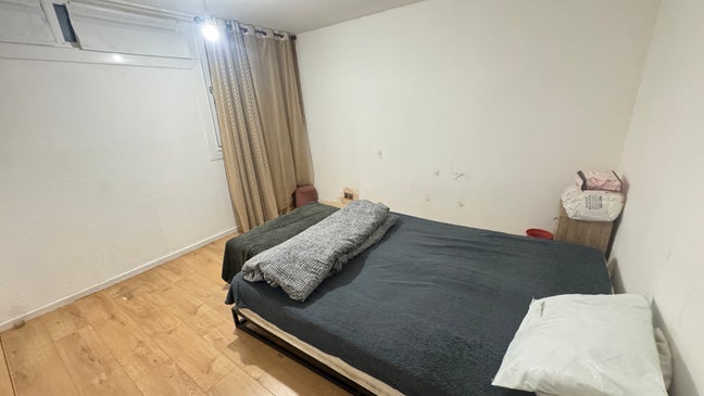 Furnished room in two bed for female Main Photo
